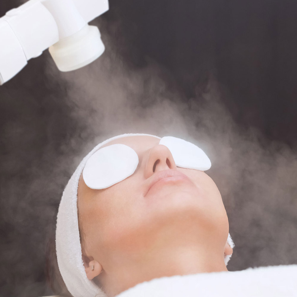 Best Skin Whitening Facial Women in Lahore, Best Beauty Parlours for